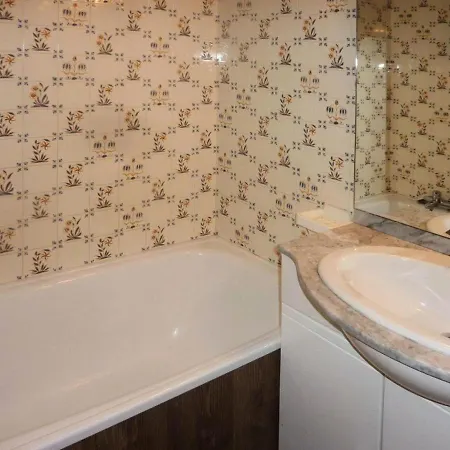 Apartment Les Gradins - Equipe Pour 4 Personnes Mae-0724